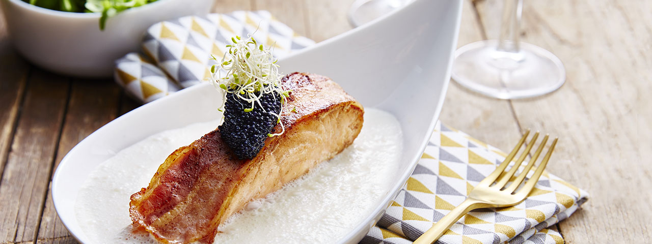 Pavé de saumon lardé