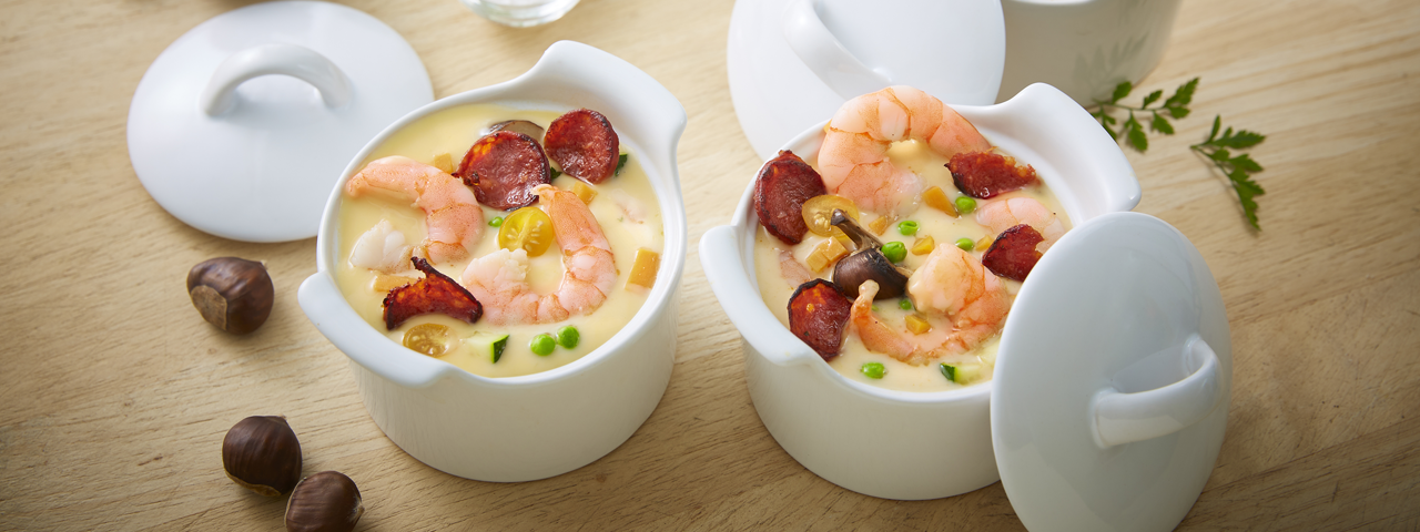 Purée de châtaignes aux crevettes, chorizo et petits pois