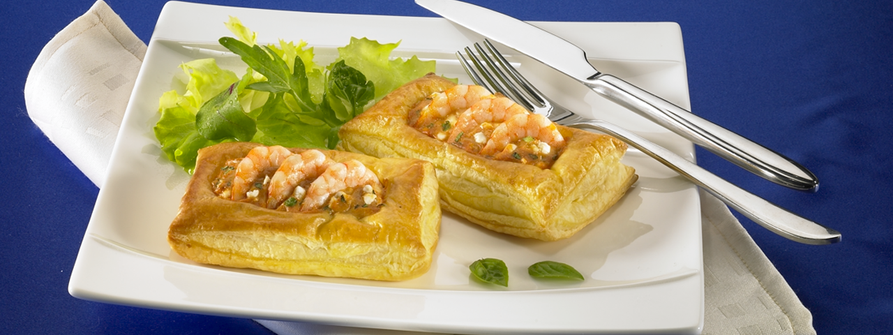 Feuilletés aux crevettes, fromage de chèvre et paprika