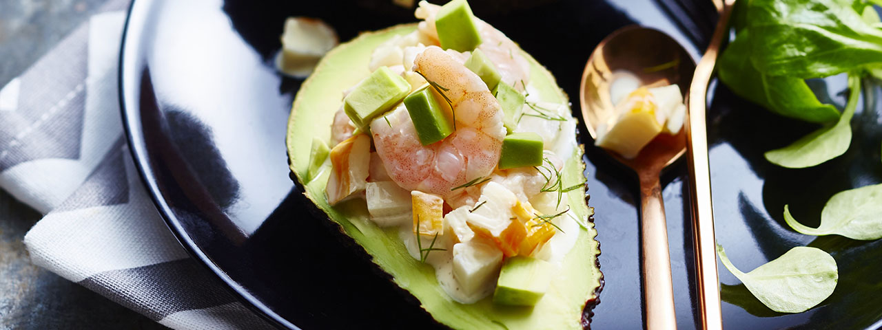 Avocat aux crevettes et surimi
