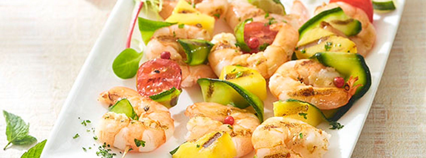 Brochettes de crevettes courgette, mangue